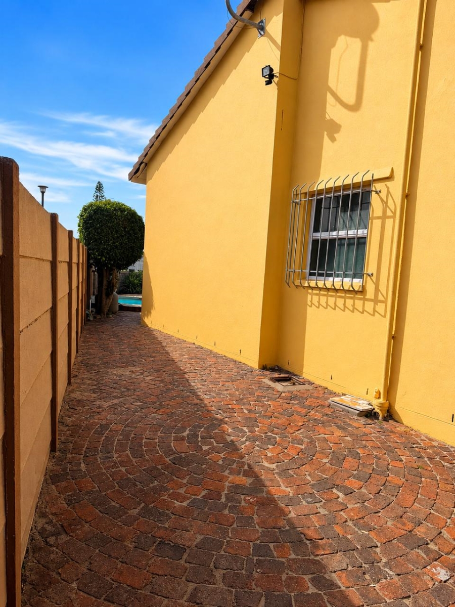 2 Bedroom Property for Sale in Tygerdal Western Cape